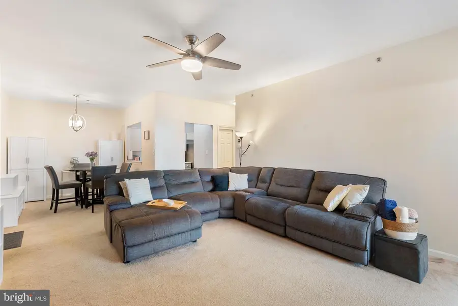 606 Moonglow Rd #103, Odenton, MD 21113 - Image #2