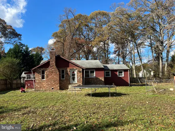 94 Pine Rd, PASADENA, MD 21122