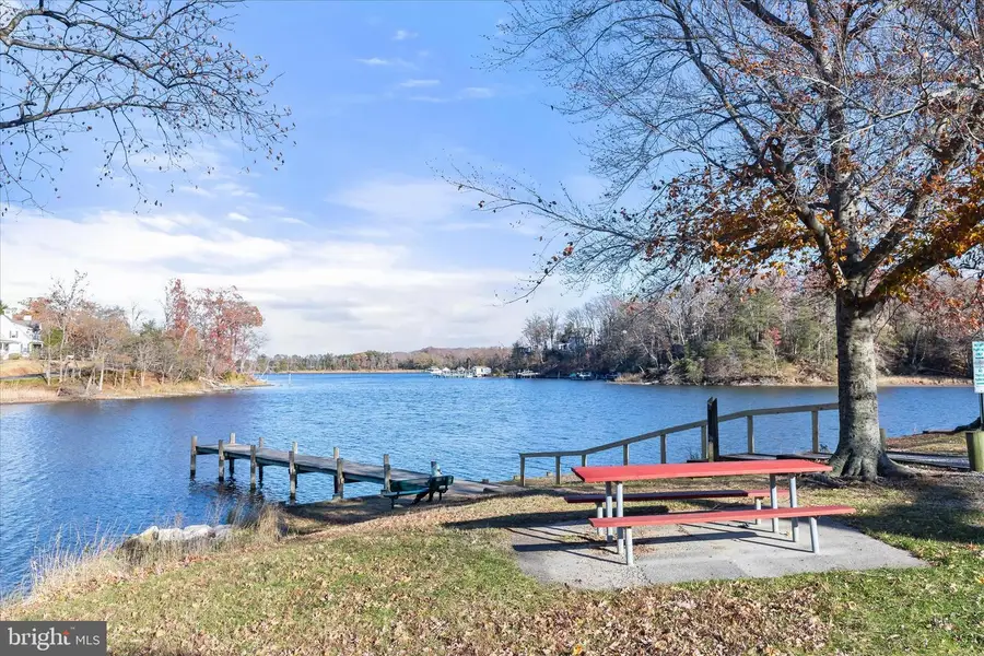 317 Londontown Rd, Edgewater, MD 21037 - Image #3