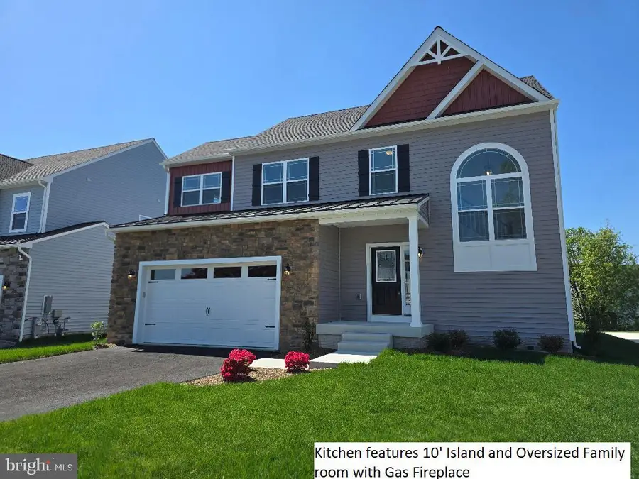 13 Luke Dr, Pasadena, MD 21122 - Image #2