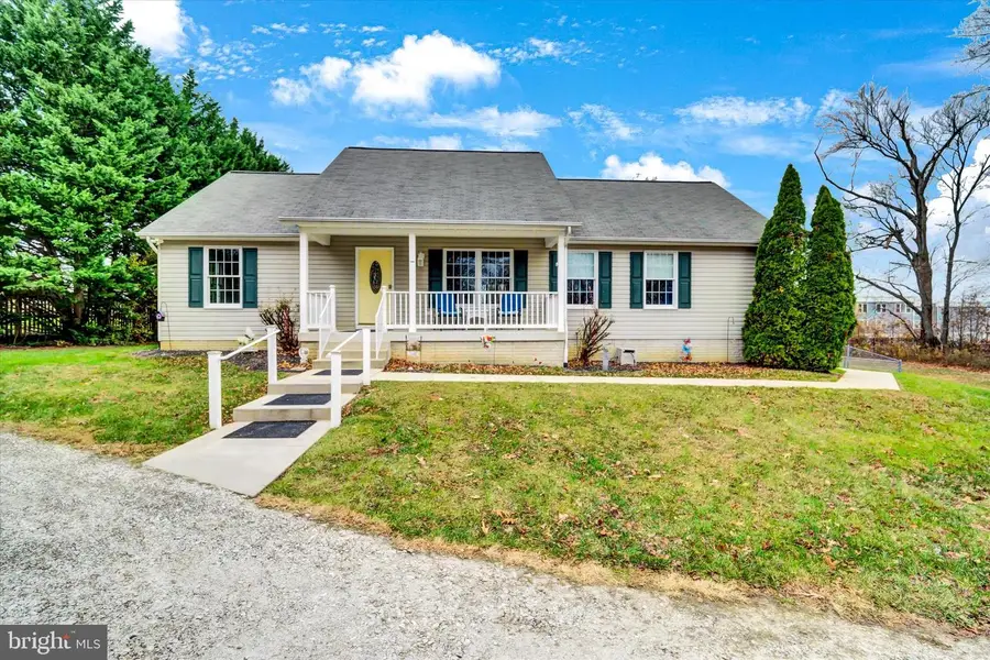 6300 Buck Cavey Ln, Linthicum Heights, MD 21090 - Image #2