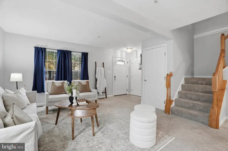 2512 Summers Ridge Dr, Odenton, MD 21113 - Image #3