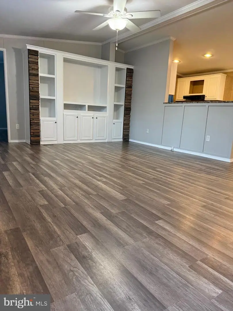 45 Chesapeake Mobile Ct, Hanover, MD 21076 - Image #2