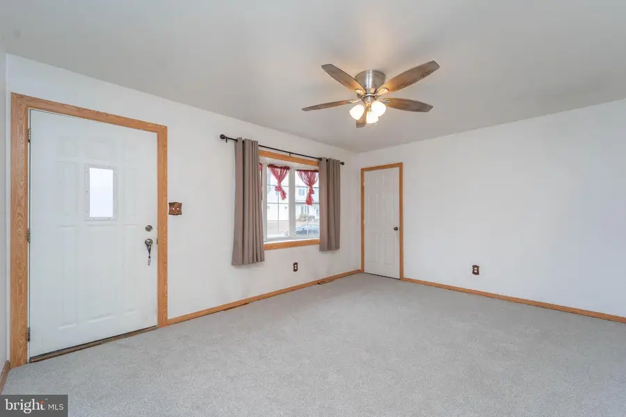 201 Nina Ct, Glen Burnie, MD 21060 - Image #3