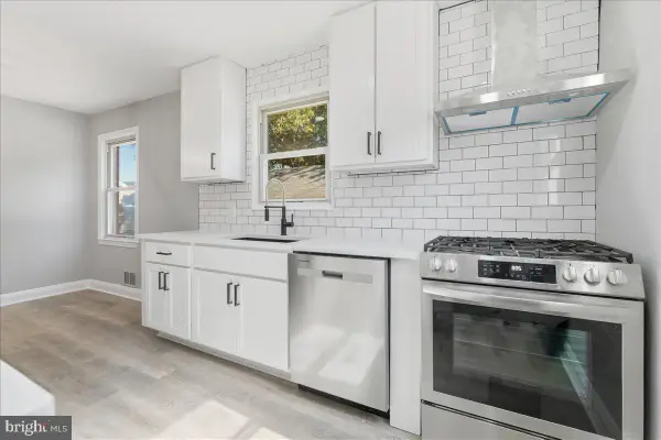 305 Newfield Rd, GLEN BURNIE, MD 21061