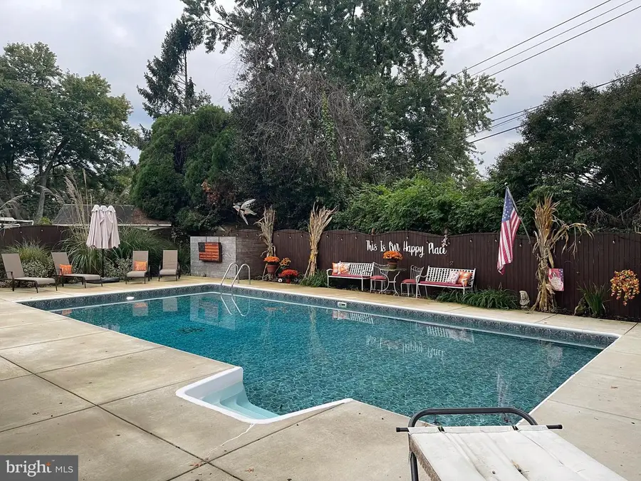 111 N Bend Ter, Glen Burnie, MD 21060 - Image #2