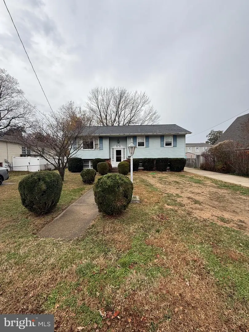 206 Glen Rd, Pasadena, MD 21122 - Image #2