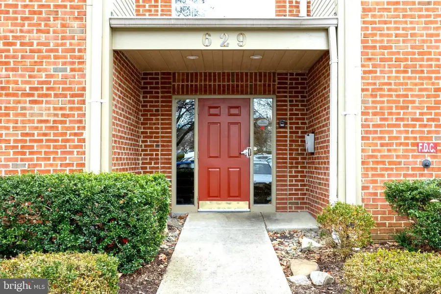 629 Admiral Dr #206, Annapolis, MD 21401 - Image #3