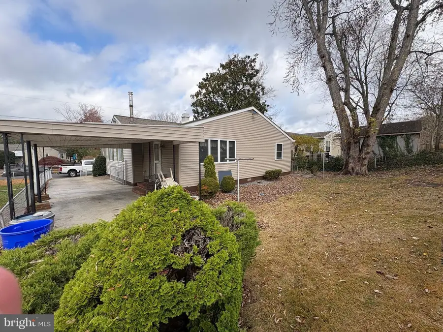 106 Roselawn Rd, Annapolis, MD 21403 - Image #2