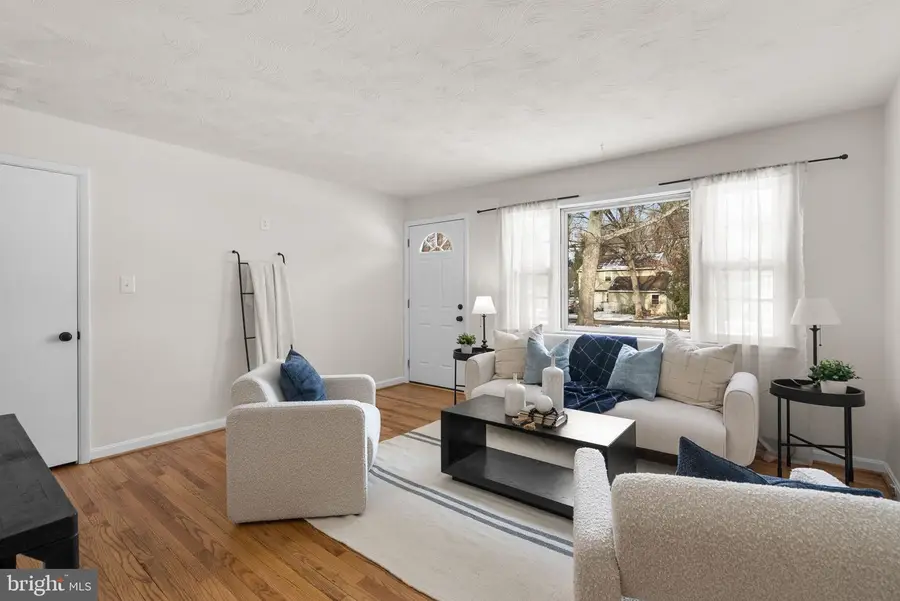 1049 Omar Dr, Crownsville, MD 21032 - Image #3