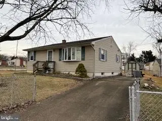 812 Cedar Branch Dr, Glen Burnie, MD 21061 - Image #2