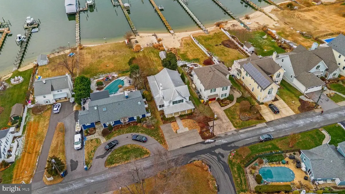 3728 Bay Dr, Edgewater, MD 21037 - #1