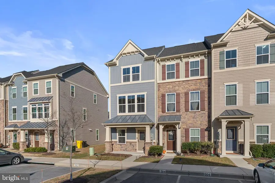 562 White Oak Dr, Glen Burnie, MD 21060 - Image #3