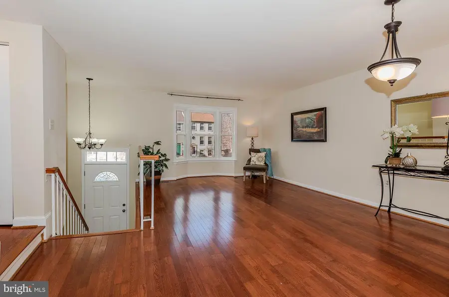 1635 Howard Chapel Ct, Crofton, MD 21114 - #3