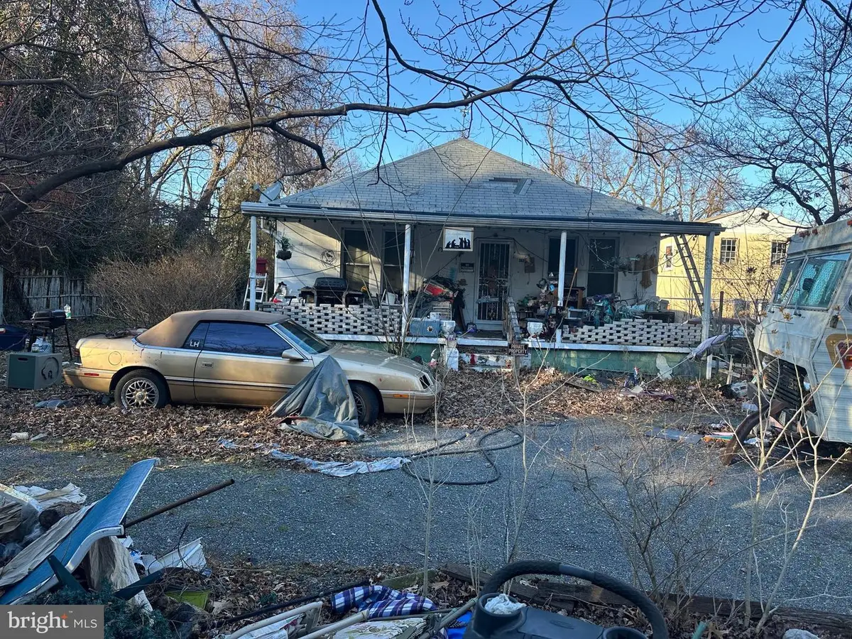 382 Mountain Rd, Pasadena, MD 21122 - Image #1