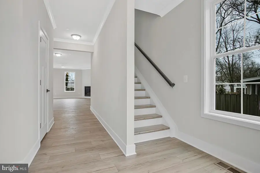 443 Birch Dr, Edgewater, MD 21037 - Image #3