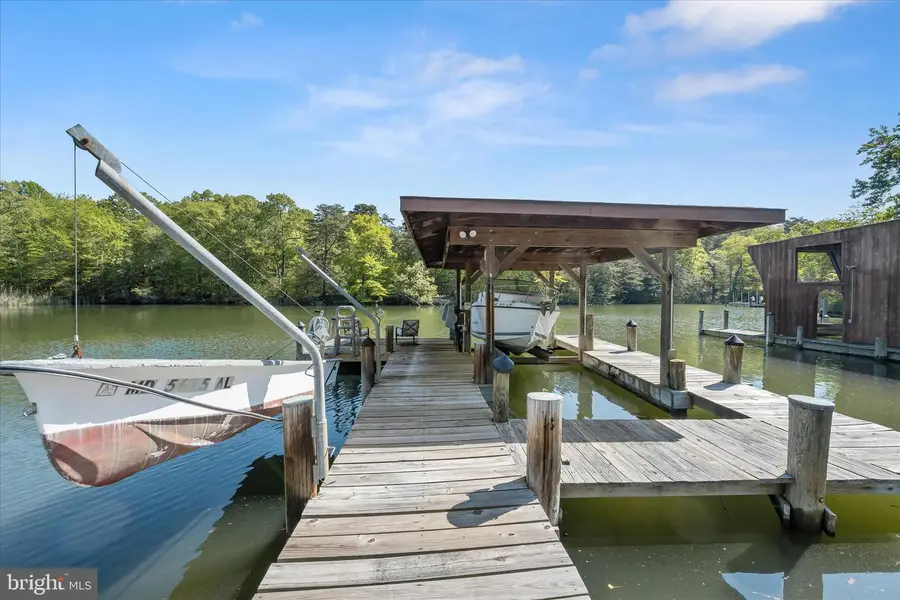 1602 Wall Dr, Pasadena, MD 21122 - #3