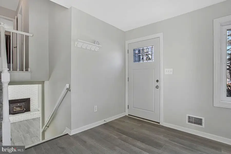 735 Whitehall Beach Rd, Annapolis, MD 21409 - Image #3