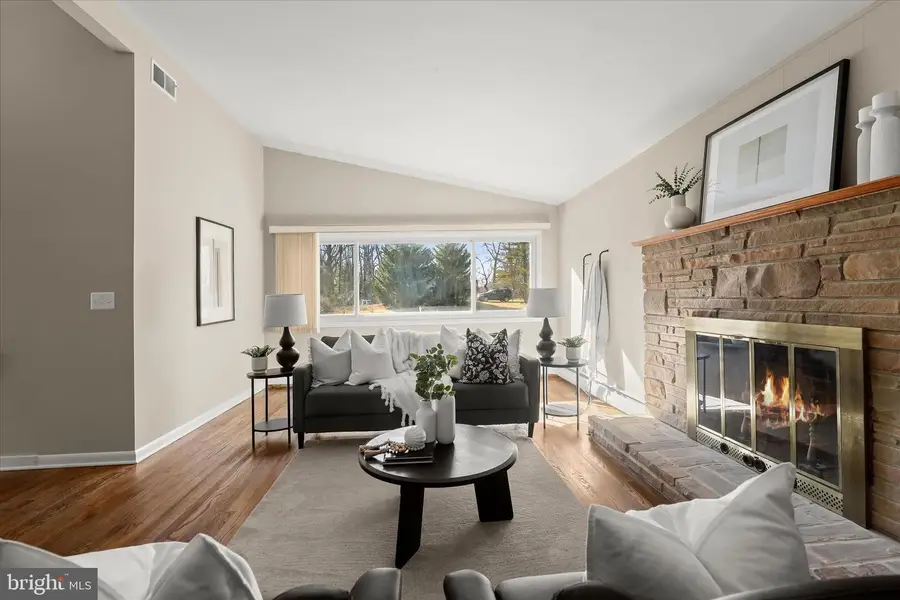 16 Wilelinor Dr, Edgewater, MD 21037 - Image #3