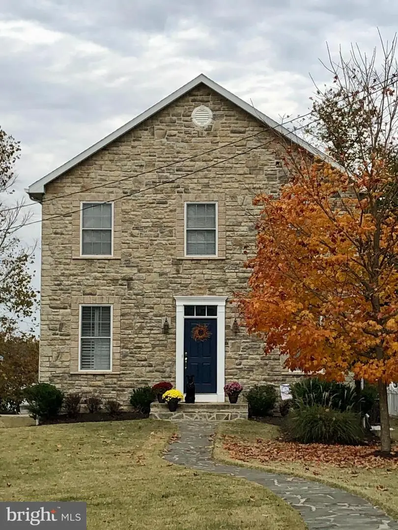 7588 Beach Dr, Pasadena, MD 21122 - Image #3