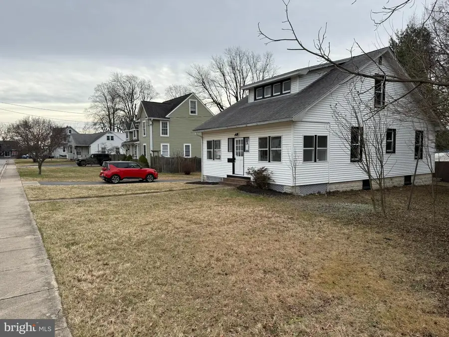 205 Wicklow Rd, Glen Burnie, MD 21061 - Image #2