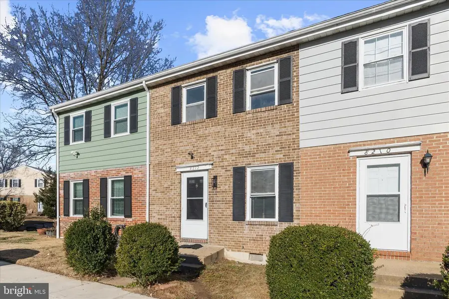 8212 Coatsbridge Ct, Severn, MD 21144 - #2