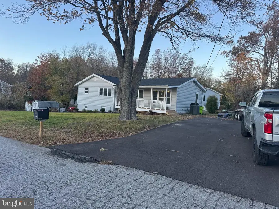 1546 Ridgely Dr, Edgewater, MD 21037 - #2