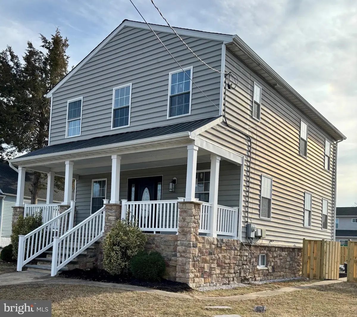 8424 Smallwood Ct, Pasadena, MD 21122 - Image #1