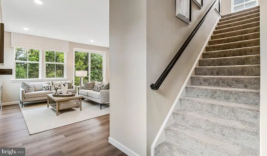 5725 Howard Dr, Glen Burnie, MD 21061 - Image #3