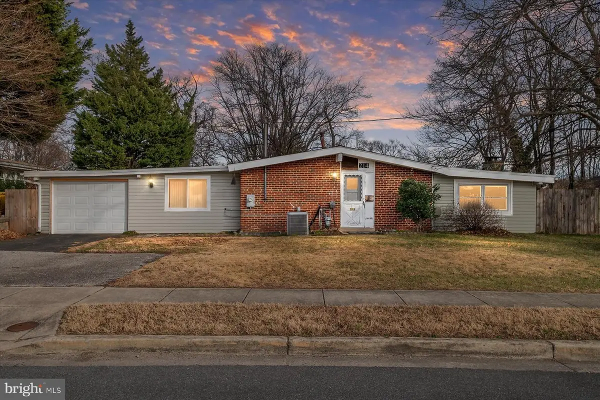 214 Saint James Dr, Glen Burnie, MD 21061 - #1