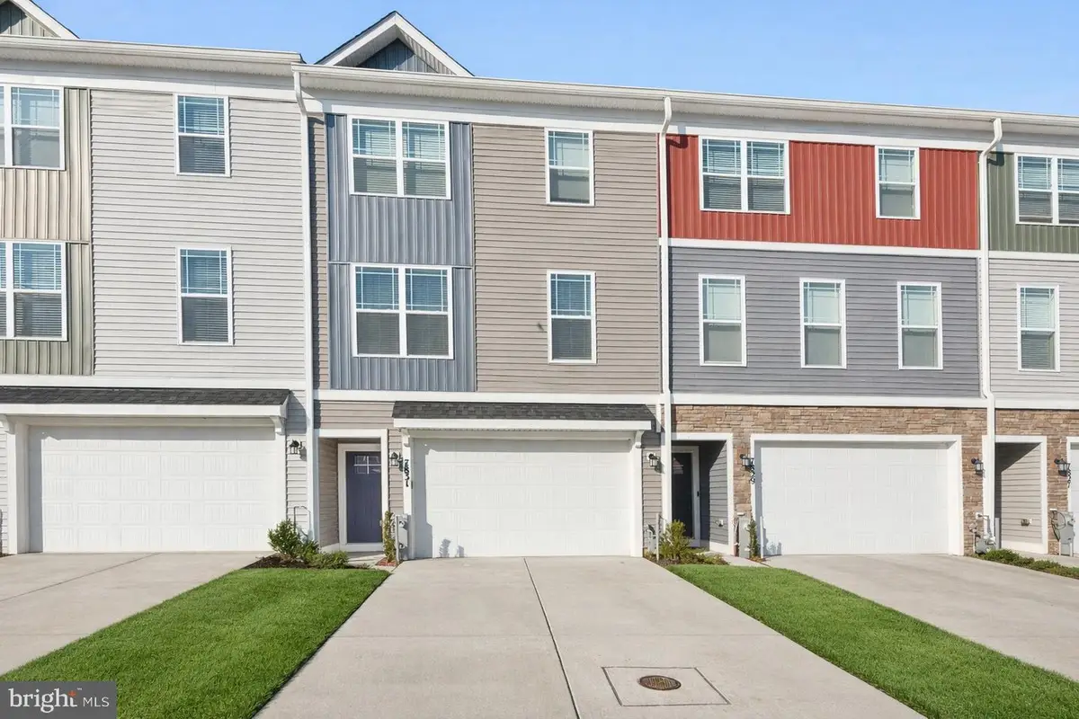 7831 Wolf Run Ln, Severn, MD 21144 - #1