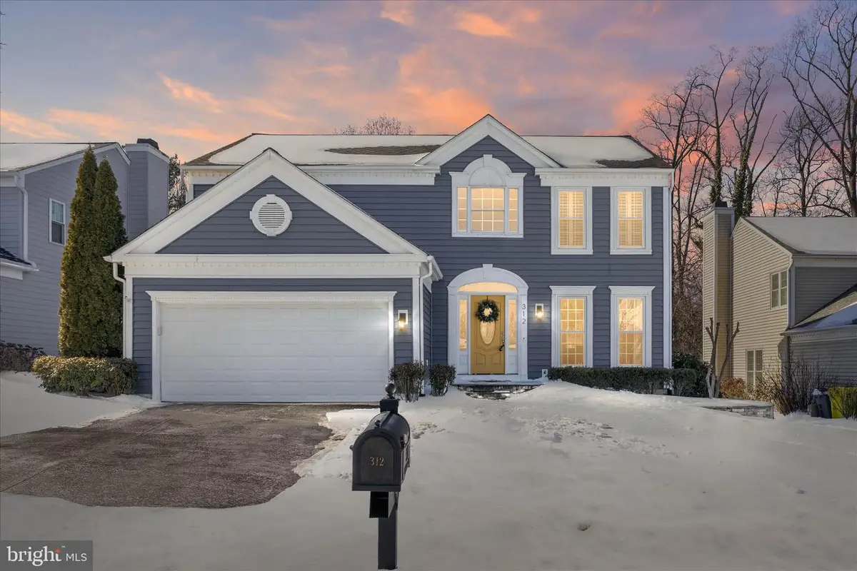 312 Rosslare Dr, Arnold, MD 21012 - #1