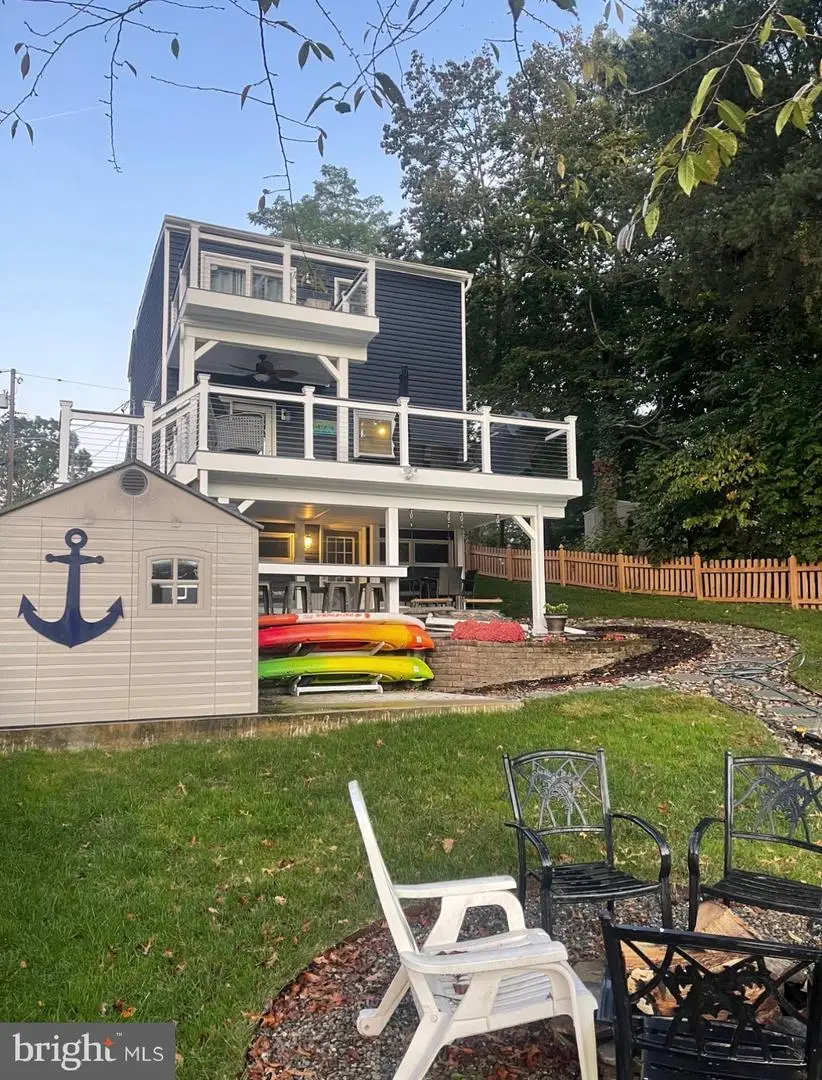 787 Powhatan Beach Rd, Pasadena, MD 21122 - #3