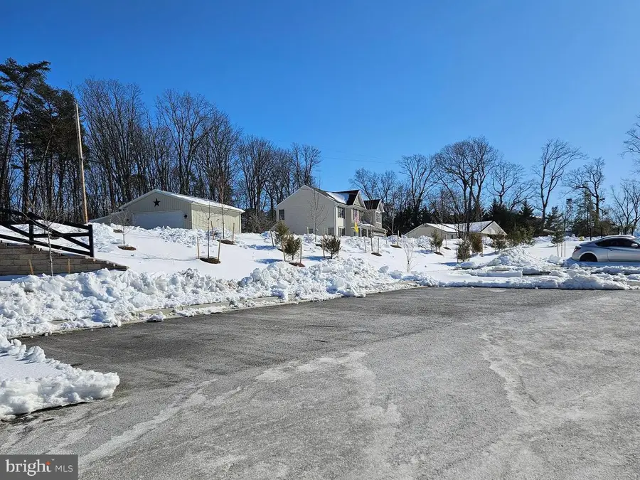 7932 Tanbridge Ln, Pasadena, MD 21122 - Image #3