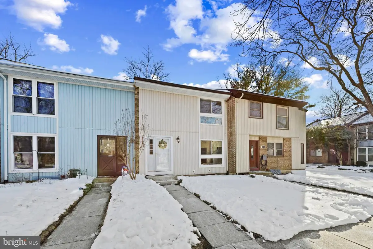 2004 Cambridge Dr, Crofton, MD 21114 - #1