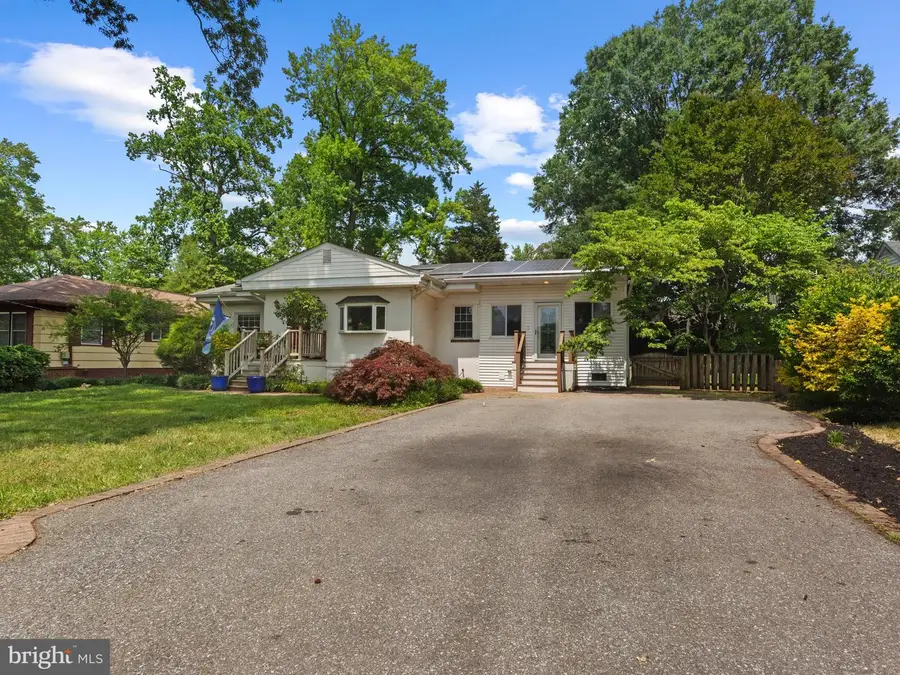130 Southdown Rd, Edgewater, MD 21037 - #2
