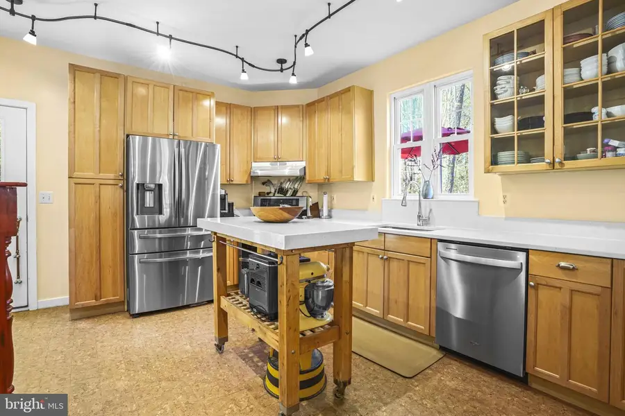 90 Park Ave, Edgewater, MD 21037 - #2