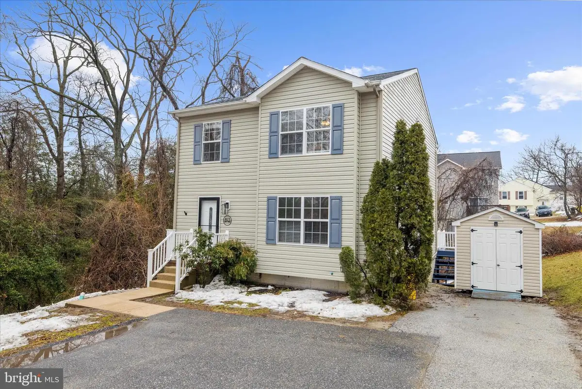 813 201st St, Pasadena, MD 21122 - #1