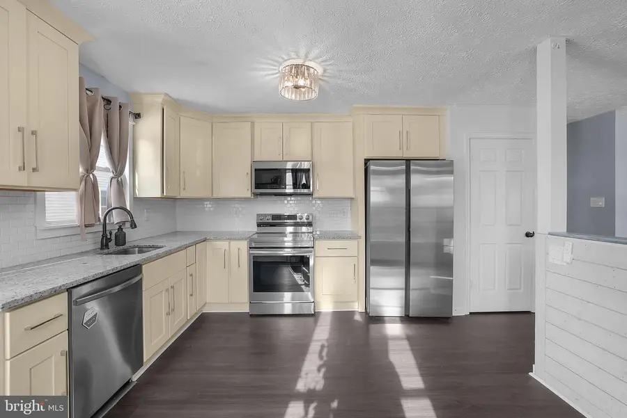 7707 Lake Cir, Pasadena, MD 21122 - #3