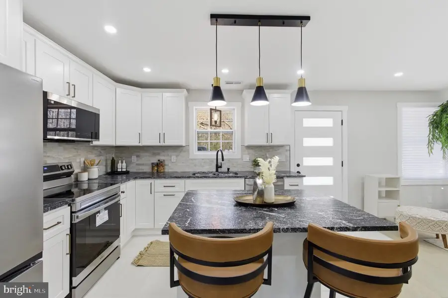 5218 Nick Rd, Shady Side, MD 20764 - #2