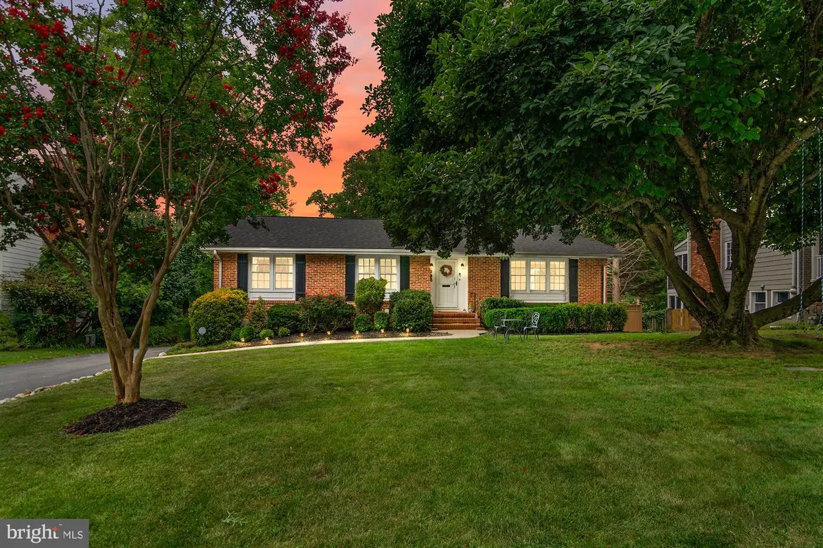 296 Halsey Rd, Annapolis, MD 21401 - #1