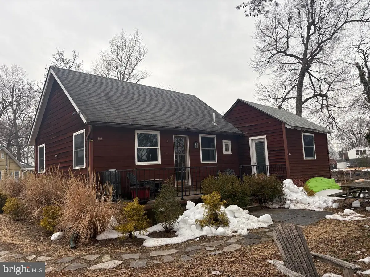 132 Club Rd, Pasadena, MD 21122 - #1