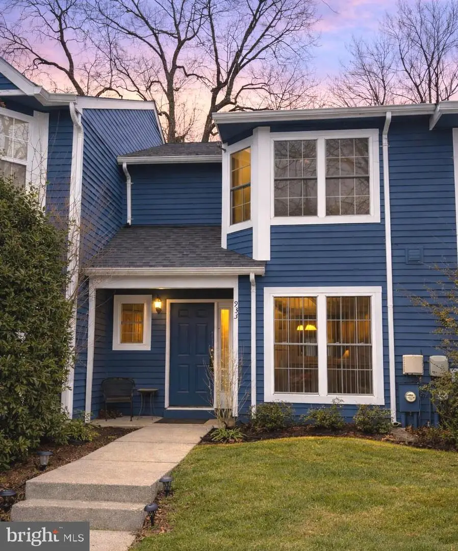 933 Breakwater Dr, Annapolis, MD 21403 - #1