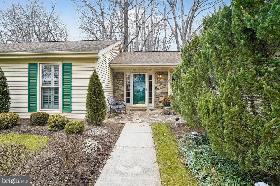 1010 Mastline Dr, Annapolis, MD 21401 - #2