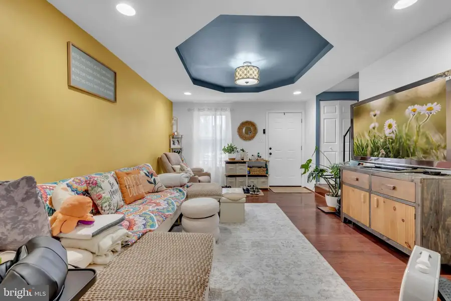 8221 Parham Ct, Severn, MD 21144 - #3