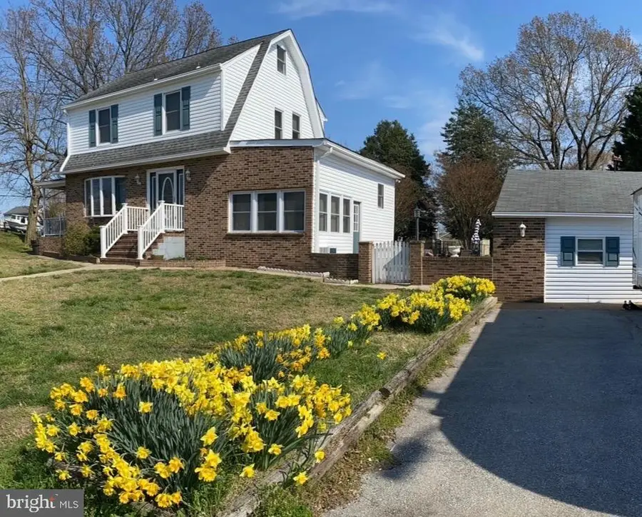 7803 Linthicum Rd, Pasadena, MD 21122 - #2