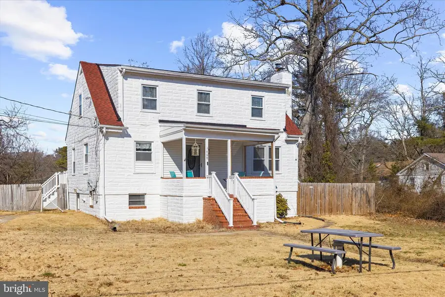 1608 Wall Dr, Pasadena, MD 21122 - #2