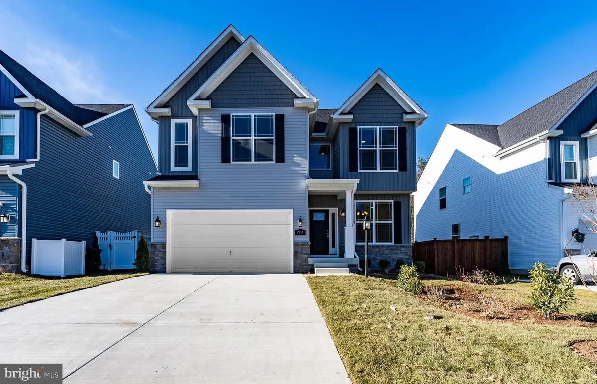 121 Clarence Ave, Severna Park, MD 21146 - #1