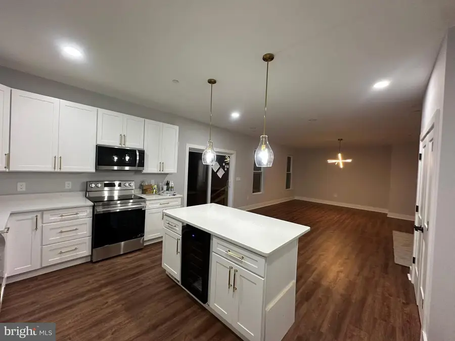 717 207th St, Pasadena, MD 21122 - #2