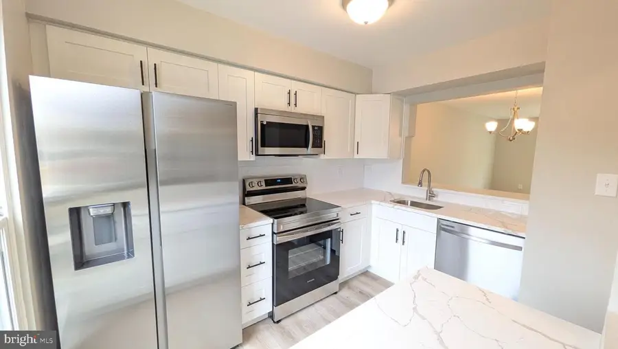 546 Dahlgreen Rd, Glen Burnie, MD 21061 - #2